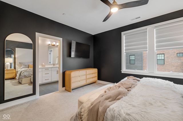 922 Berkhamsted Lane, Carmel, IN 46032