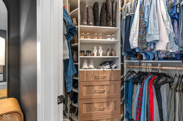 922 Berkhamsted Lane, Carmel, IN 46032