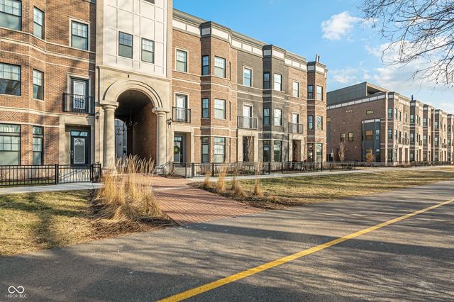 922 Berkhamsted Lane, Carmel, IN 46032