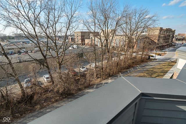 922 Berkhamsted Lane, Carmel, IN 46032