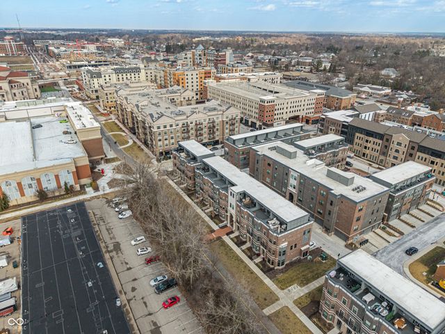 922 Berkhamsted Lane, Carmel, IN 46032