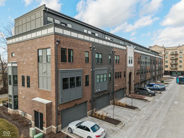 922 Berkhamsted Lane, Carmel, IN 46032