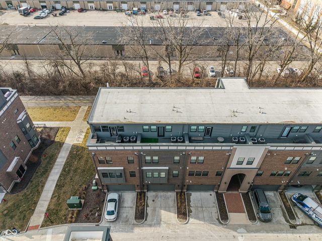 922 Berkhamsted Lane, Carmel, IN 46032