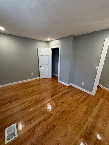 193 Winter St 1, Saugus, MA 01906