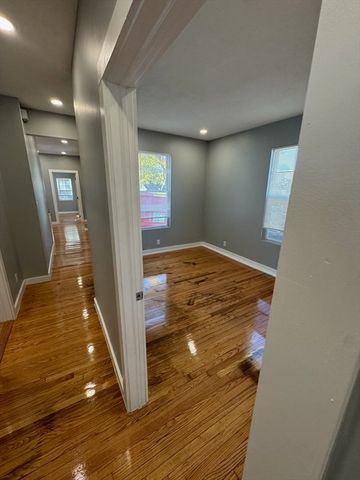 193 Winter St 1, Saugus, MA 01906