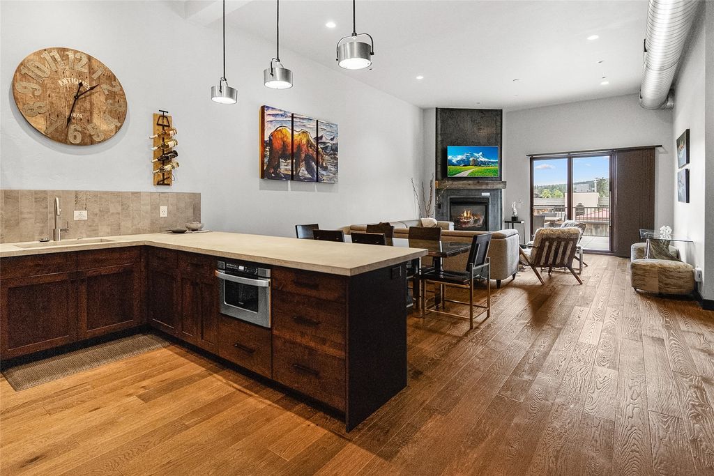 214 E 2nd Street 302, Whitefish, MT 59937 photo 13