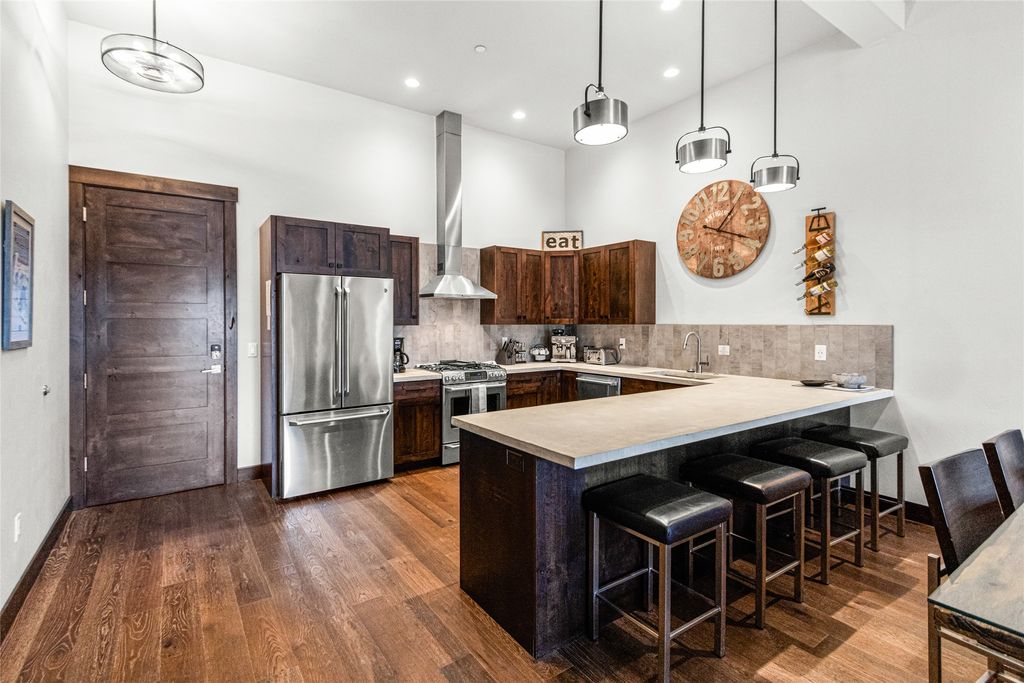 214 E 2nd Street 302, Whitefish, MT 59937 photo 14