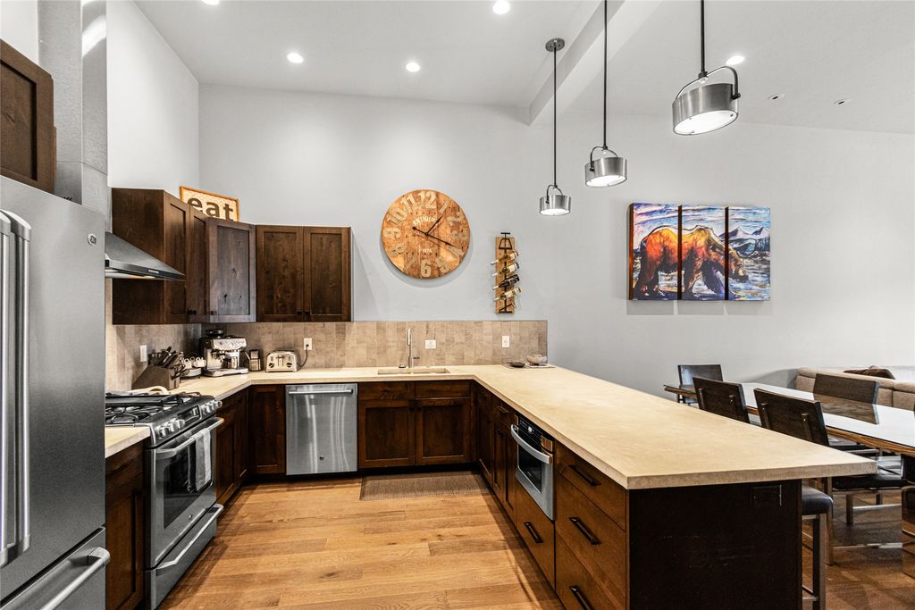 214 E 2nd Street 302, Whitefish, MT 59937 photo 15