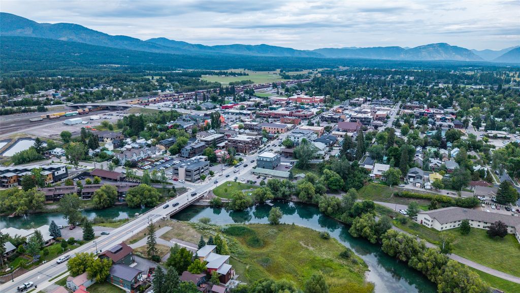 214 E 2nd Street 302, Whitefish, MT 59937 photo 34