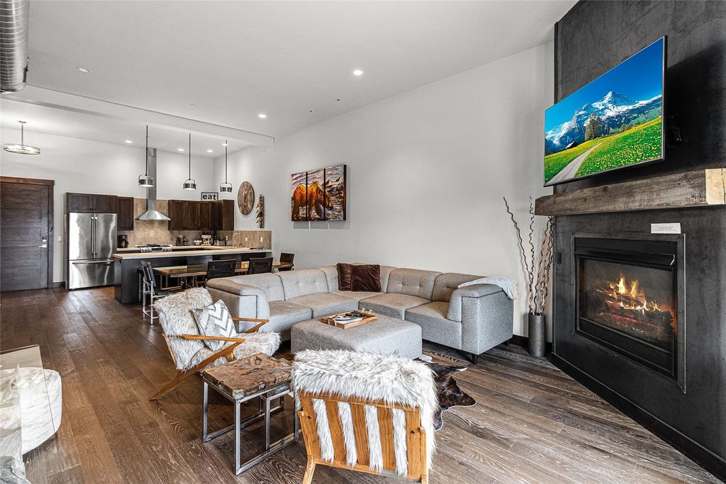 214 E 2nd Street 302, Whitefish, MT 59937 photo 9