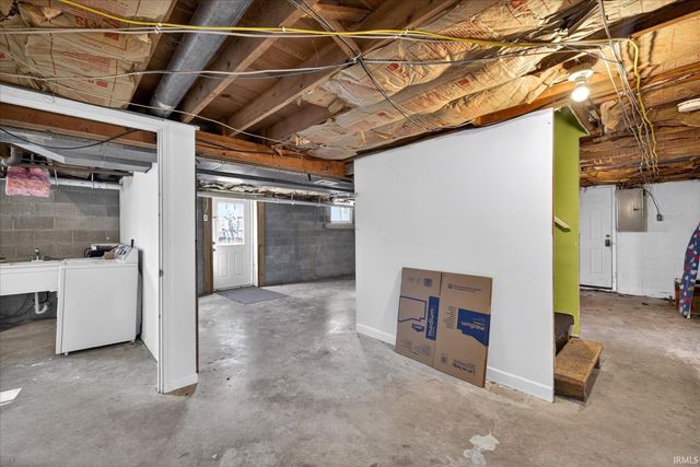 7575 S Harmony Road, Bloomington, IN 47403