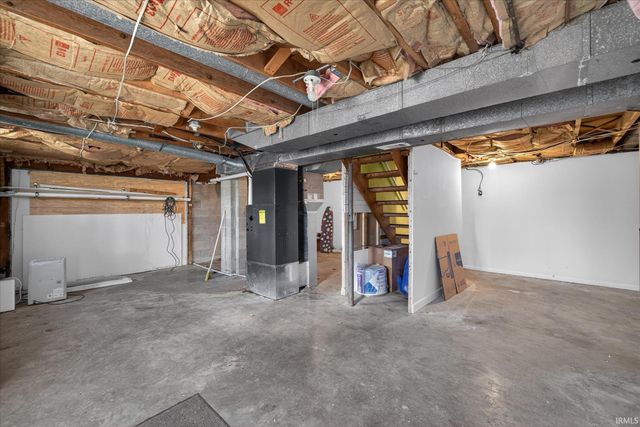 7575 S Harmony Road, Bloomington, IN 47403