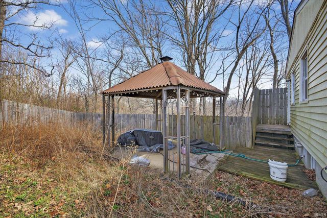 7575 S Harmony Road, Bloomington, IN 47403