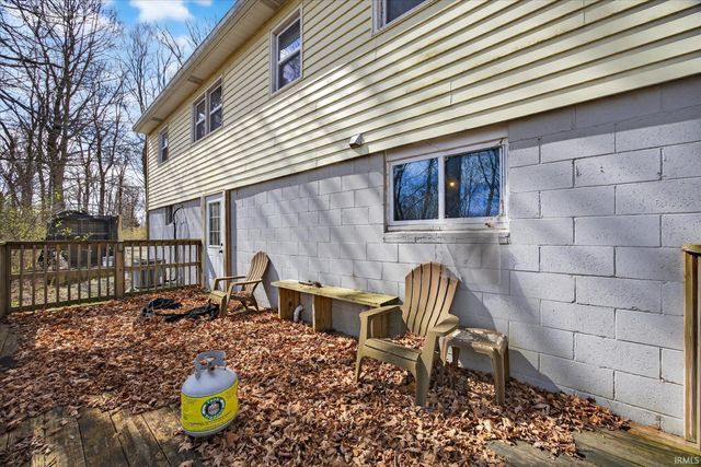 7575 S Harmony Road, Bloomington, IN 47403