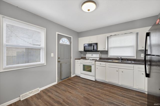 7575 S Harmony Road, Bloomington, IN 47403