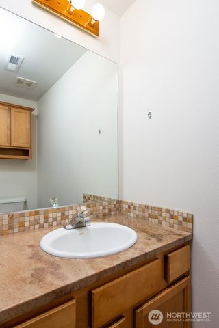 1100 E Illinois Street, Bellingham, WA 98226