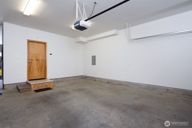 1100 E Illinois Street, Bellingham, WA 98226