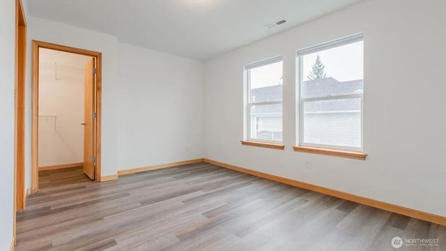 1100 E Illinois Street, Bellingham, WA 98226