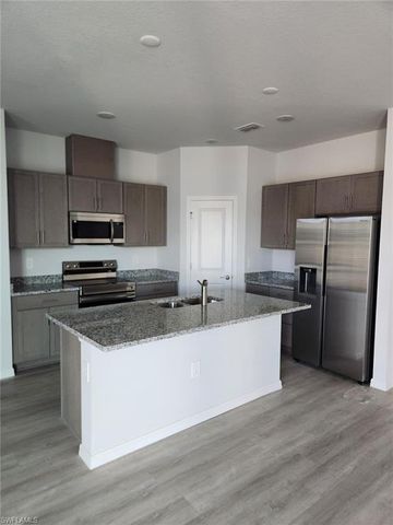 1819 NE 23rd TER, Cape Coral, FL 33909