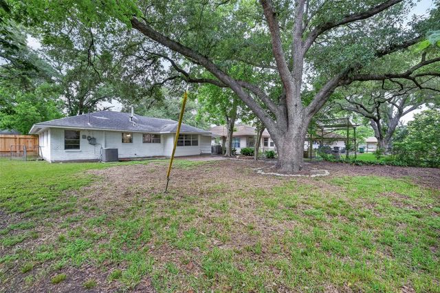 4106 Woodshire Street, Houston, TX 77025