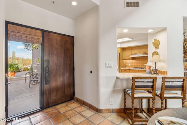 9250 E WHITETHORN Circle, Scottsdale, AZ 85266