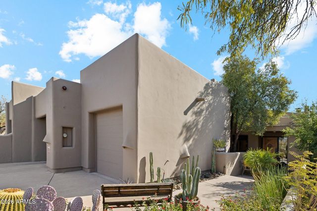 9250 E WHITETHORN Circle, Scottsdale, AZ 85266