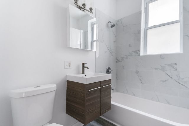 4234 W 21ST Place, Chicago, IL 60623