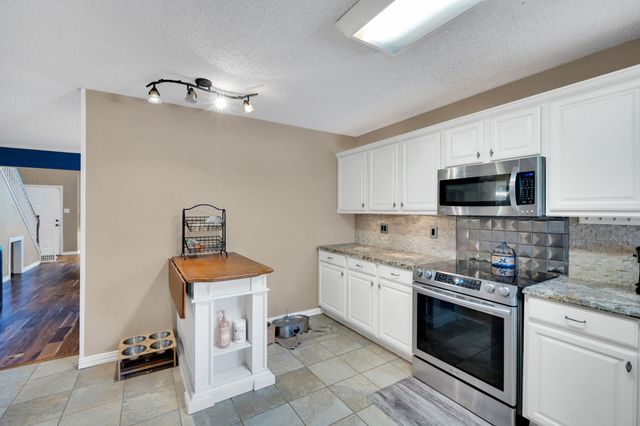 1808 Rybovich Lane, Mansfield, TX 76063