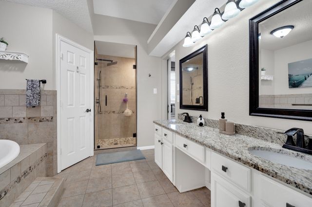 1808 Rybovich Lane, Mansfield, TX 76063