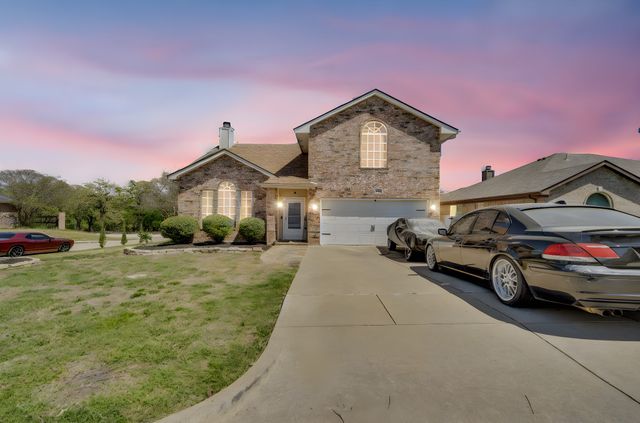 1808 Rybovich Lane, Mansfield, TX 76063