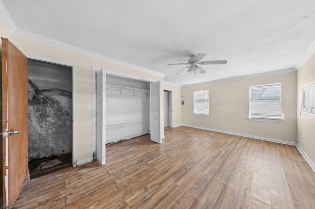 600 E Whitney Street, Houston, TX 77022