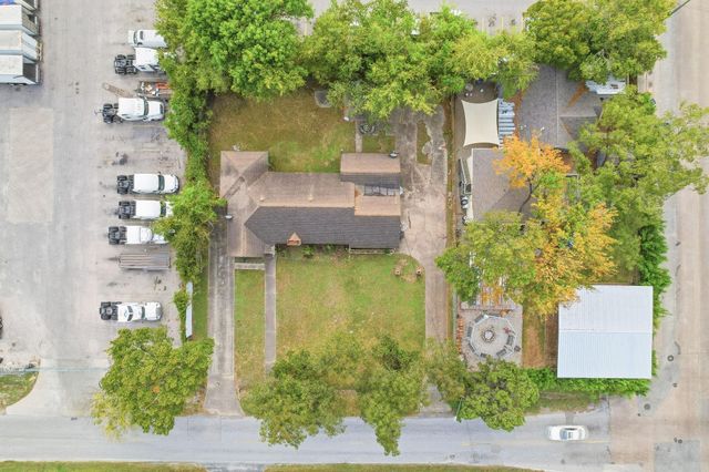 600 E Whitney Street, Houston, TX 77022