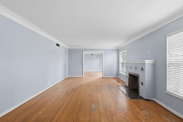 600 E Whitney Street, Houston, TX 77022