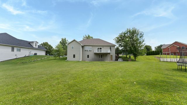 350 Trailstone Drive SW, Cokato, MN 55321