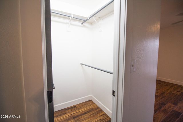 1701 W TUCKEY Lane 208, Phoenix, AZ 85015