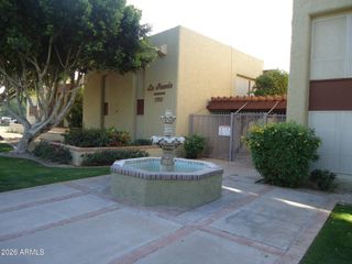 1701 W TUCKEY Lane 208, Phoenix, AZ 85015