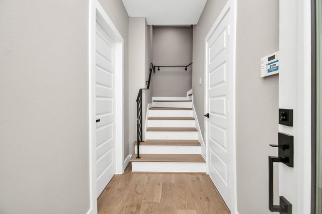 316 Thornton Road, Houston, TX 77018