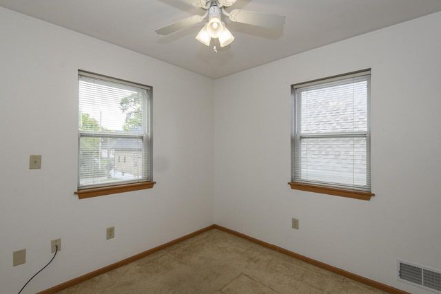 2932 N Dr William Finlayson STREET, Milwaukee, WI 53212