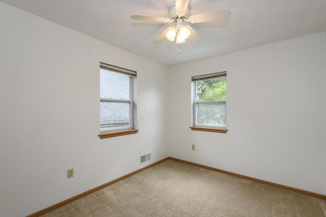 2932 N Dr William Finlayson STREET, Milwaukee, WI 53212