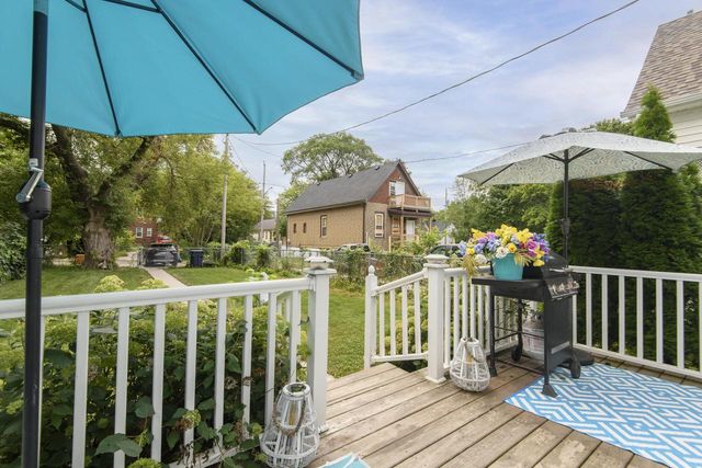 2932 N Dr William Finlayson STREET, Milwaukee, WI 53212