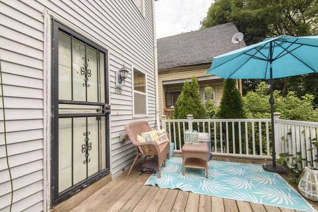 2932 N Dr William Finlayson STREET, Milwaukee, WI 53212