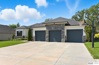 11018 S 174 Street, Omaha, NE 68136