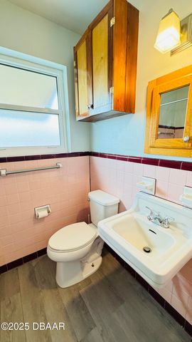 607 Jessamine Blvd Apt 4, Daytona Beach, FL 32118