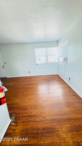 607 Jessamine Blvd Apt 4, Daytona Beach, FL 32118