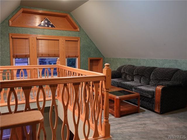 12 Seneca Pksd, Buffalo, NY 14210