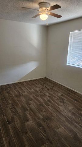 2128 E El Parque Drive, Tempe, AZ 85282