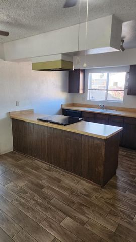 2128 E El Parque Drive, Tempe, AZ 85282