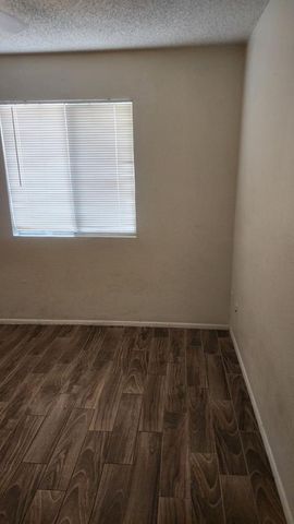 2128 E El Parque Drive, Tempe, AZ 85282