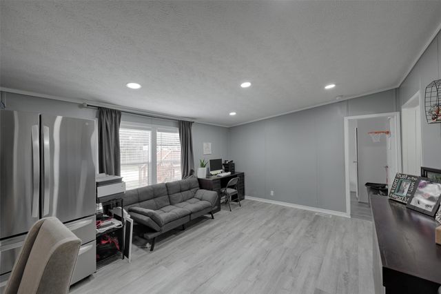 2373 Crockett Martin Road, Conroe, TX 77306