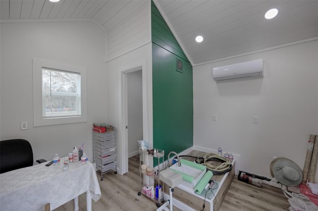 2373 Crockett Martin Road, Conroe, TX 77306